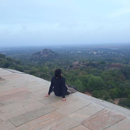 Hewage Resort Anuradhapura Bagian luar foto